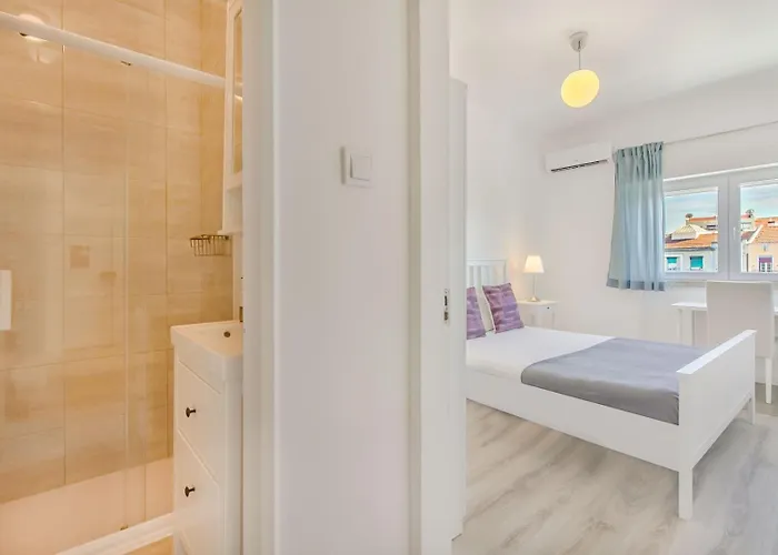 Roma Cozy Flat With Balcony Lisboa