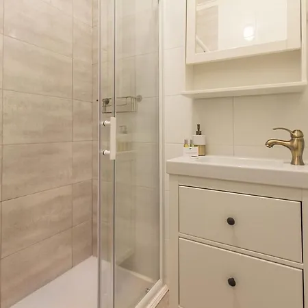 דירה Roma Cozy Flat ליסבון