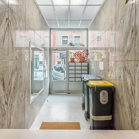 Roma Cozy Flat ליסבון